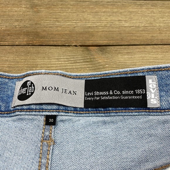 Levi's Silver Tab Distressed Mom Jeans - Picture 4 of 6